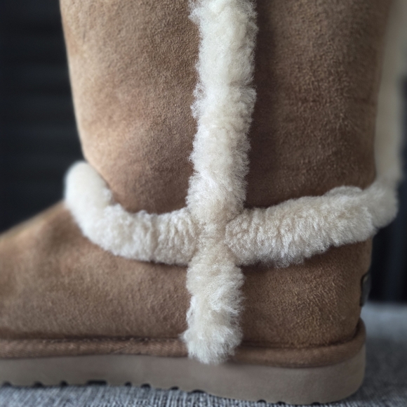 UGG Carter Womens Chestnut Sheepskin Boots Size 5 - Picture 6 of 11